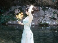 [XR Uncensored] Yin Tian Tian (尹甜甜) - R18 秀人网模特 溪水边