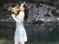 [XR Uncensored] Yin Tian Tian (尹甜甜) - R18 秀人网模特 溪水边