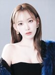 [Photobook] Sakura Miyawaki 宮脇 咲良 - Graduation Visual Booklet