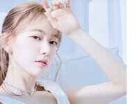 [Photobook] Sakura Miyawaki 宮脇 咲良 - Graduation Visual Booklet