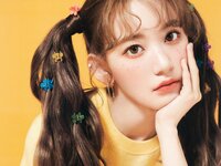 [Photobook] Sakura Miyawaki 宮脇 咲良 - Graduation Visual Booklet