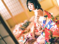 [COSPLAY] 黄金二逼王 – 樱花舞娘 [45P582M]