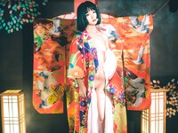 [COSPLAY] 黄金二逼王 – 樱花舞娘 [45P582M]