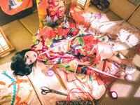 [COSPLAY] 黄金二逼王 – 樱花舞娘 [45P582M]