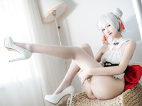 [COSPLAY] 羽生三未 - 中華厨娘 [32P]