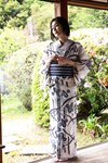 [Photobook] 新藤まなみ　Ｑｕｅｅｎｓ　オール未公開スペシャルＥｄｉｔｉｏｎ　ｖｏｌ．３　ＦＲＩＤＡＹデジタル写真集