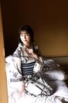 [Photobook] 新藤まなみ　Ｑｕｅｅｎｓ　オール未公開スペシャルＥｄｉｔｉｏｎ　ｖｏｌ．３　ＦＲＩＤＡＹデジタル写真集