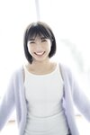 [Photobook] 坂ノ上茜　グラから見るか？エモから見るか？　ヤンマガデジタル写真集