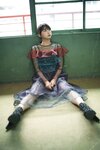 [Photobook] 坂ノ上茜　グラから見るか？エモから見るか？　ヤンマガデジタル写真集