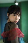[Photobook] 坂ノ上茜　グラから見るか？エモから見るか？　ヤンマガデジタル写真集