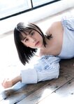 週刊文春 2022.02.17 原色美女図鑑 山本美月