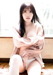 [Photobook] Hana Takeuchi 竹内花 – At that time, at that place あの時、あの場所で (2022-11-17)