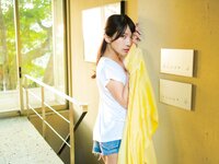 [Photobook] 琴井ありさデジタル写真集『琴井に恋と _ 真紅と夜明けの完全版 』