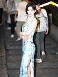 [XR Uncensored] 梨霜儿 - R18 秀人网模特 性感旗袍肉丝