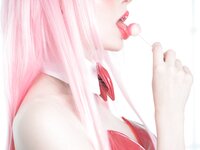 [Cosplay] Peach milky - ZeroTwo
