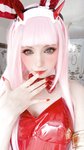 [Cosplay] Peach milky - ZeroTwo