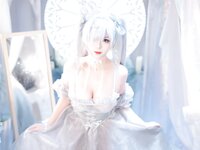 [Cosplay] 轩萧学姐 Nikke胜利女神 灰姑娘·水晶公主 [40P-308MB]