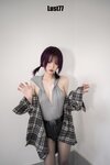 [Cosplay] 柒柒要乖哦 小灰兔 [70P1V-939MB]