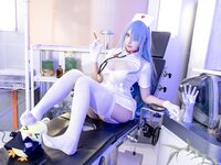 [Cosplay] 小和甜酒 碧蓝航线 伏罗希洛夫 护士 [25P2V-233MB]