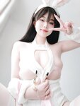 [Cosplay] 女主K 白丝兔女郎 [102P-192MB]