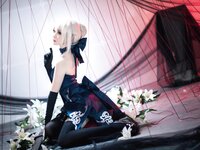 [Cosplay] 焖焖碳 FGO 黑呆 [30P-404MB]