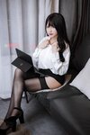 [Cosplay] Nyako喵子 隣のやばいお姉さん OL [78P1V-715MB]