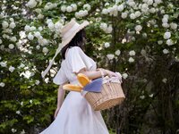 [Cosplay] 皮皮奶可可爱了啦 绣球花 [36P-661MB]