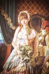 [Cosplay] Kyokyo沉迷汉堡王(陆卿卿) Lo娘 [14P-49MB]