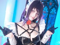 [Cosplay] Pyon - Mihara Memorial Cafe (Nikke)