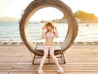 [Cosplay] Nyako喵子 向日葵比基尼 [66P1V-149MB]