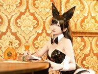 [Cosplay] 洛璃LoLiSAMA 碧蓝航线 爱宕兔女郎 [50P-1.22GB]
