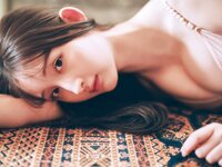 BUBKAデジタル写真集 菜那セシル「冬のヒロイン」