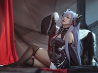 [Cosplay] 宮本桜 奥古斯特 [25P-327MB]