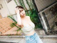 FRIDAY monthly girl 054 = 伊織いお 完全未発表100カット