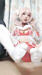 [Cosplay] 神沢永莉 平安夜红色分体式 [125P1V-549MB]