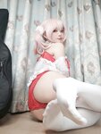 [Cosplay] 神沢永莉 平安夜红色分体式 [125P1V-549MB]