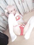 [Cosplay] 神沢永莉 平安夜红色分体式 [125P1V-549MB]