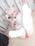 [Cosplay] 神沢永莉 平安夜红色分体式 [125P1V-549MB]