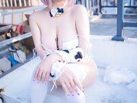 [Cosplay] 末夜787 舰长-牛牛厨娘 [64P4V-1.68GB]