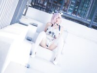 [Cosplay] 末夜787 舰长-牛牛厨娘 [64P4V-1.68GB]