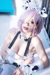 [Cosplay] 末夜787 舰长-牛牛厨娘 [64P4V-1.68GB]
