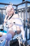 [Cosplay] 末夜787 舰长-牛牛厨娘 [64P4V-1.68GB]