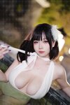 [Cosplay] 末夜787 夏日白色泳装 [23P1V-743.85MB]