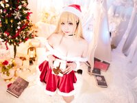 [Cosplay] 贞子蜜桃 喜多川夢海 圣诞 [70P1V-869MB]
