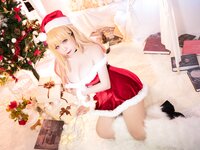 [Cosplay] 贞子蜜桃 喜多川夢海 圣诞 [70P1V-869MB]