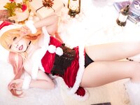[Cosplay] 贞子蜜桃 喜多川夢海 圣诞 [70P1V-869MB]