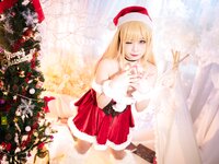 [Cosplay] 贞子蜜桃 喜多川夢海 圣诞 [70P1V-869MB]