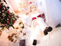 [Cosplay] 贞子蜜桃 喜多川夢海 圣诞 [70P1V-869MB]