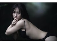 [Photobook] 新谷真由 ヤングガンガンデジタル限定写真集「島の奇跡」
