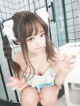 [Cosplay] 神沢永莉 浴室蓝白泳衣辫子 [70P-79MB]